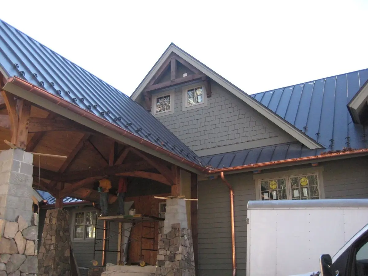 Craftsman Roofing team delivering quality roofing work in Spoolsville